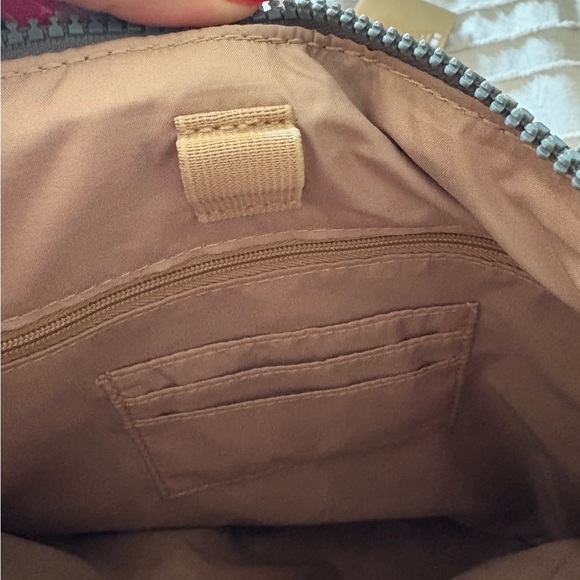 New Baggallini Crossbody Vegan Black Bag - Picture 4 of 9